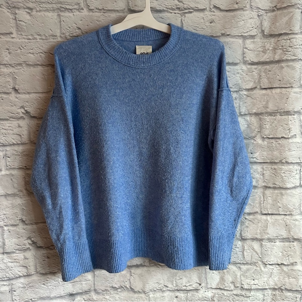 PREOWNED AERIE CREW NECK OVERSIZED BLUE SWEATER WOMENS SMALL S